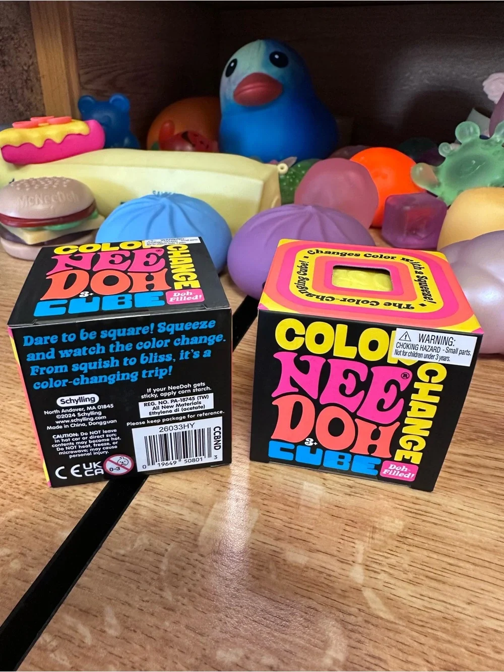 1 NeeDoh Color Change Cube - Yellow